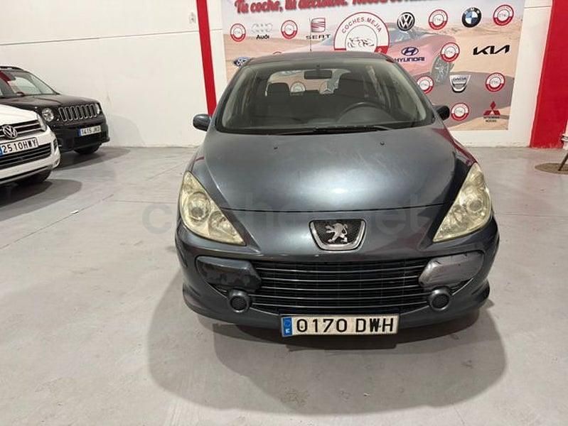Usado Peugeot 307 90 CV (66 kW) 2006 Gris / plata Berlina