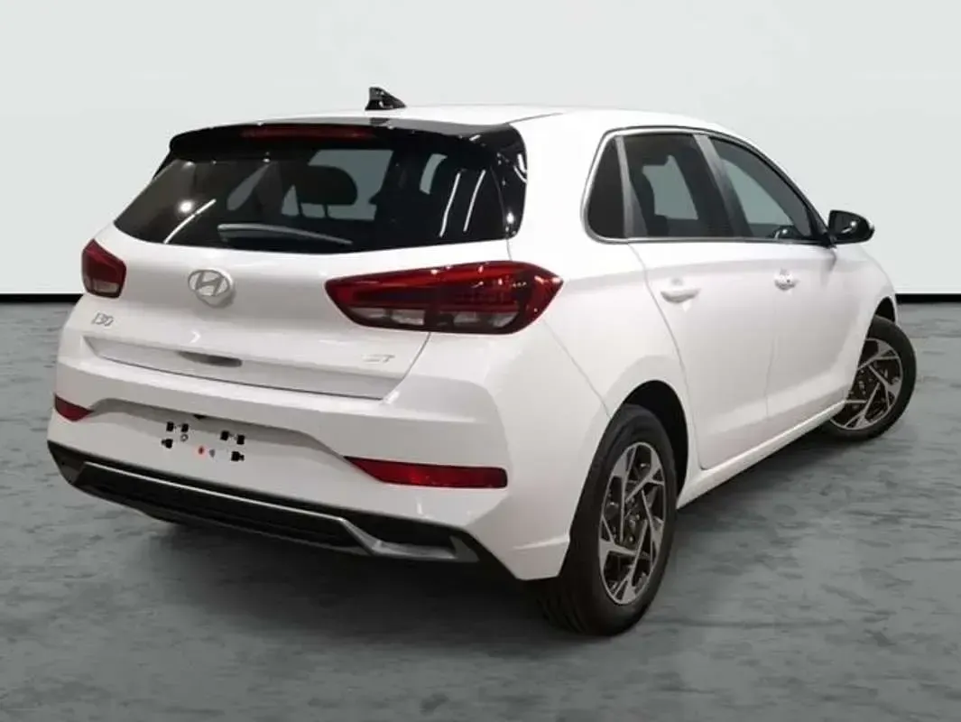 Nuevo Hyundai i30 101 CV (74 kW) 2025 Blanco Berlina