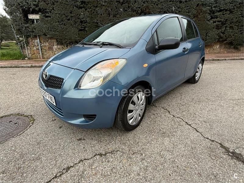 Usado Toyota Yaris 87 CV (63 kW) 2007 Azul Utilitario