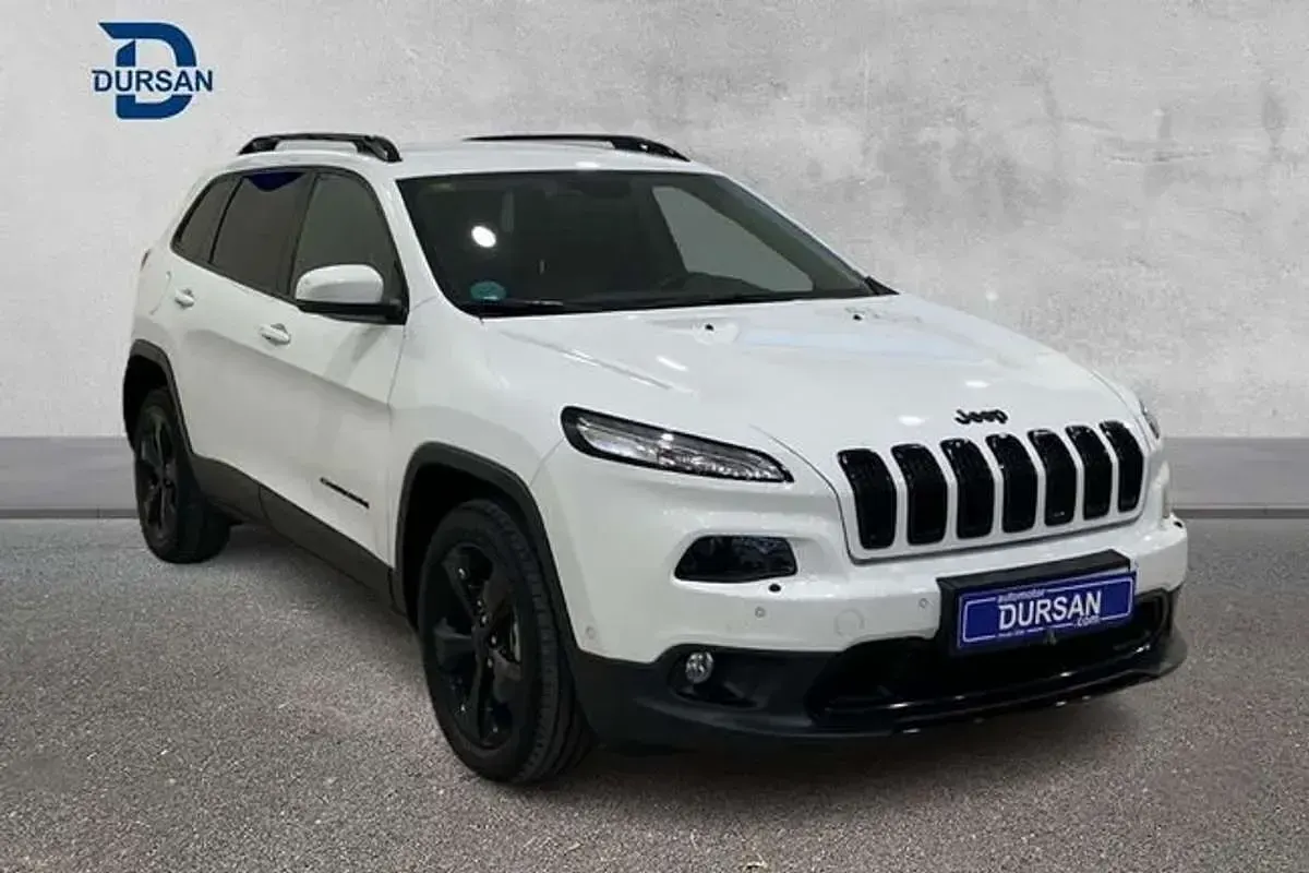 Usado Jeep Cherokee Night Eagle 185 CV (136 kW) 2018 Blanco SUV