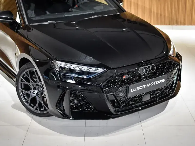 Nuevo Audi RS3 400 CV (294 kW) 2026 Negro Berlina