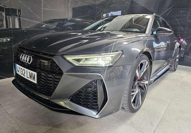 Usado Audi RS6 600 CV (441 kW) 2021 Gris Familiar