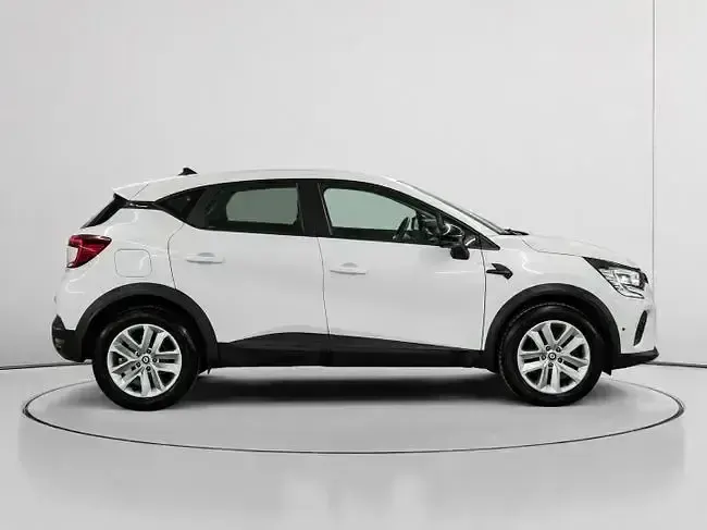 Usado Renault Captur Evolution 100 CV (73 kW) 2023 Blanco SUV