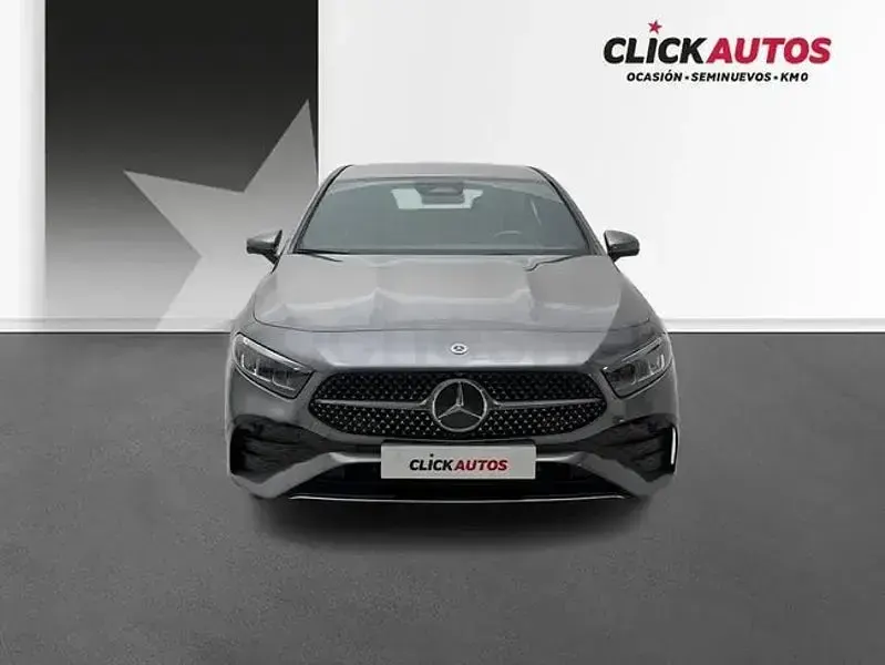 Usado Mercedes A200 163 CV (119 kW) 2024 Gris / plata Berlina