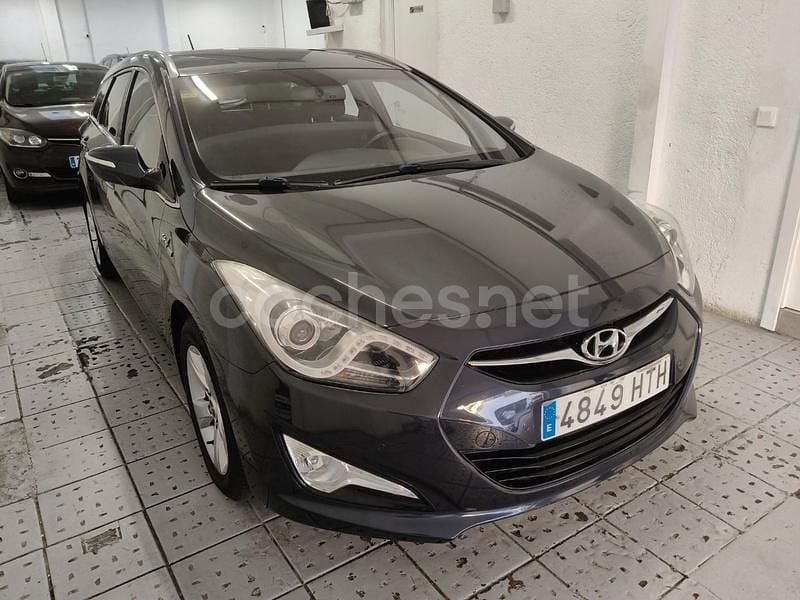 Azul Usado 2013 Hyundai i40 Familiar | 8490 € (Precio justo) - Imagen 1/4
