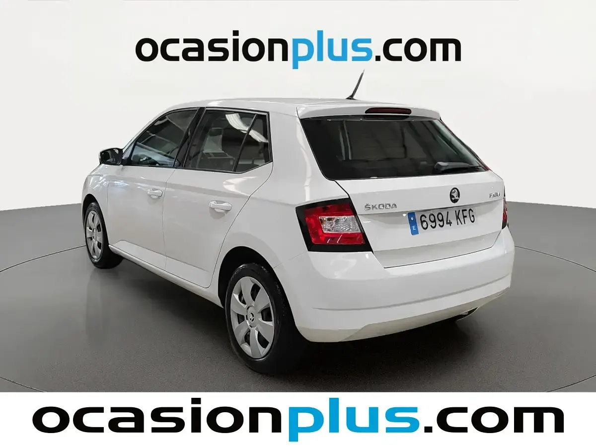 Usado Skoda Fabia Business Line 75 CV (55 kW) 2017 Blanco Berlina