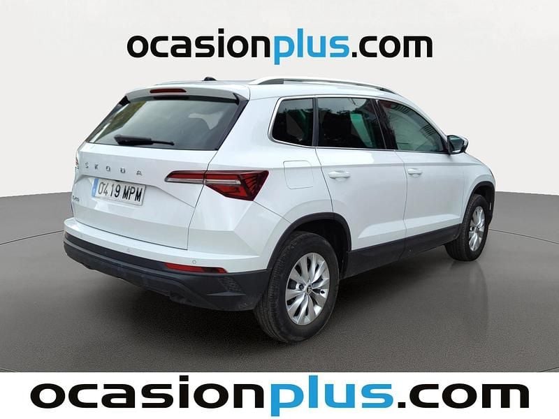 Usado Skoda Karoq Selection 116 CV (85 kW) 2024 Blanco SUV