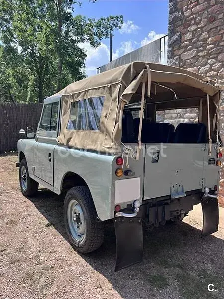 Usado Land Rover Defender HSE 425 CV (312 kW) 2026 Verde SUV
