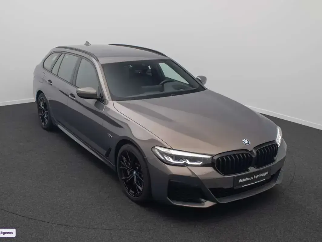 Usado BMW 530e M Sport 292 CV (214 kW) 2022 Gris Familiar