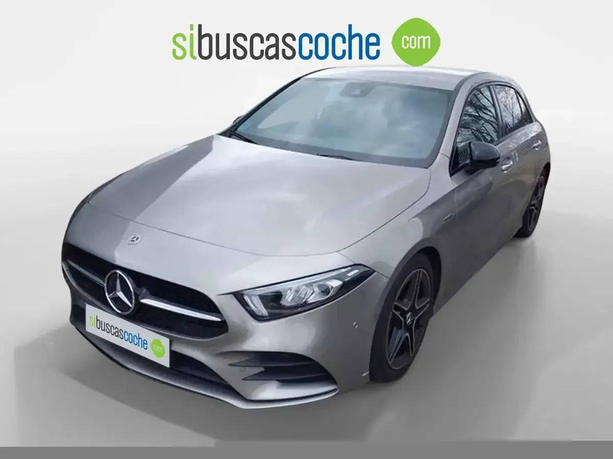 Käytetty Mercedes A180 136 HP (100 kW) 2021 Harmaa