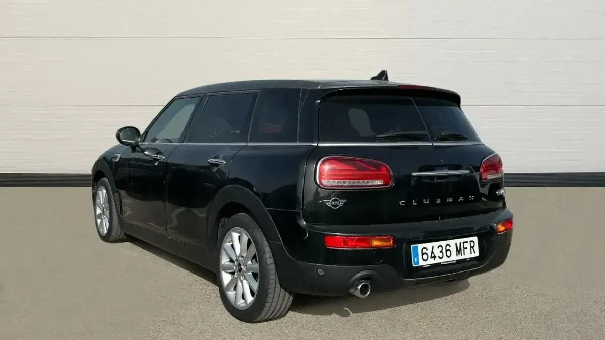 Usado Mini Cooper Clubman 136 CV (100 kW) 2023 Negro Familiar
