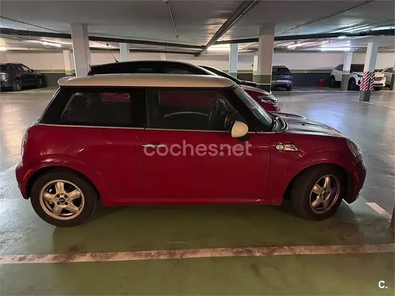 Usado Mini ONE 95 CV (69 kW) 2010 Rojo Utilitario