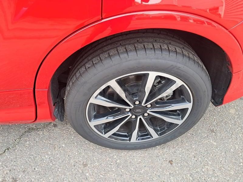 Usado Ford Kuga ST-Line 120 CV (88 kW) 2019 Rojo SUV