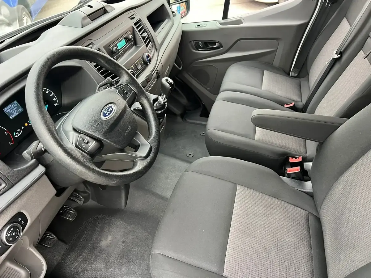 Usado Ford Transit Trend 130 CV (95 kW) 2022 Blanco Van