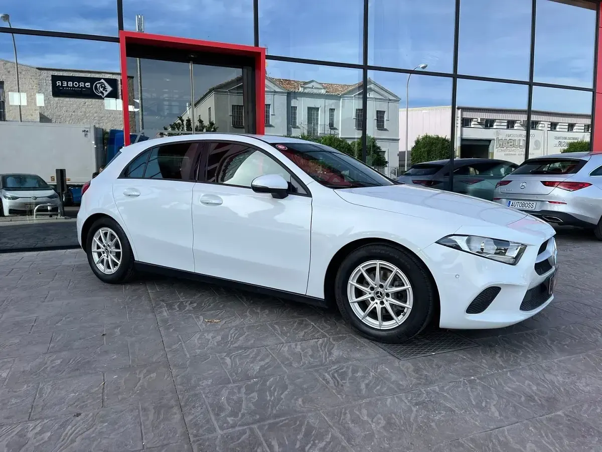 Usado Mercedes A160 110 CV (80 kW) 2022 Blanco