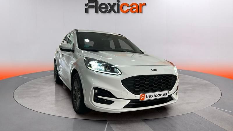 Usado Ford Kuga ST-Line X 150 CV (110 kW) 2022 Blanco SUV