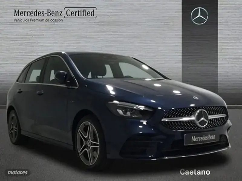 Usado Mercedes B250e AMG line 218 CV (160 kW) 2020 Azul Utilitario