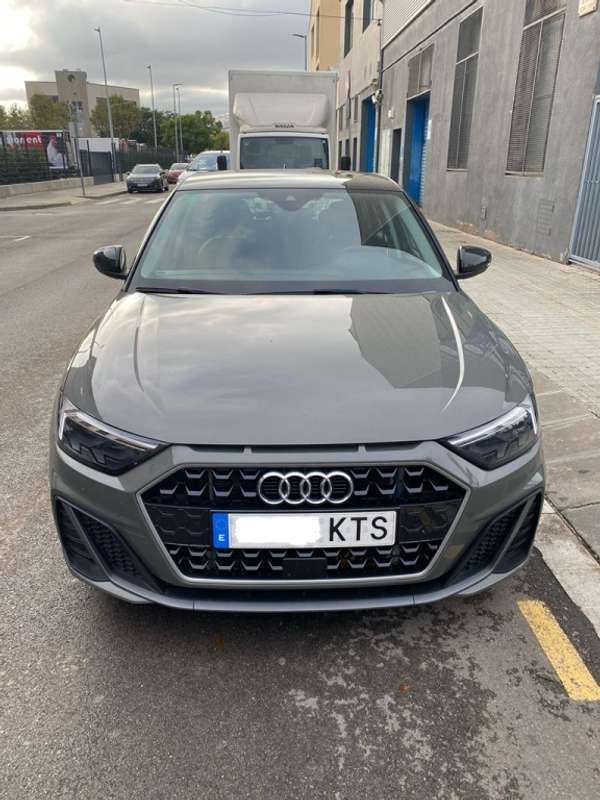 Gris Usado 2018 Audi A1 Sportback S-Line Utilitario | 19.500 € (Un poco caro) - Imagen 1/4