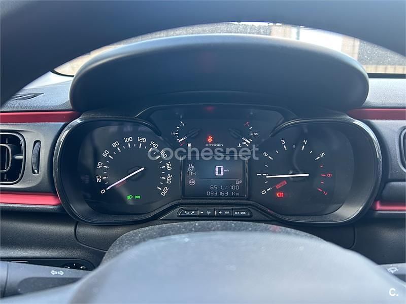 Usado Citroën C3 PureTech 83 CV (61 kW) 2022 Negro Utilitario