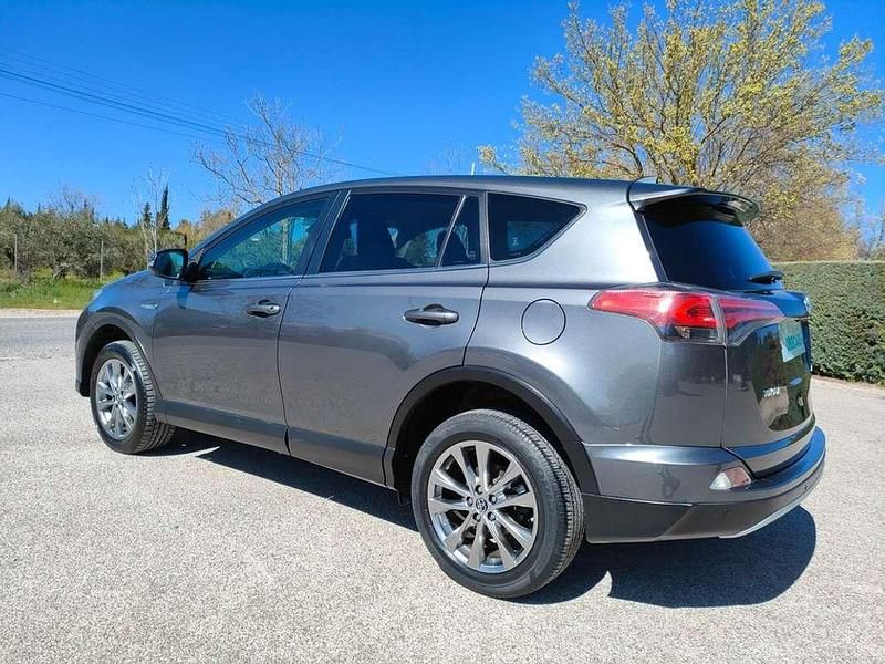 Usado Toyota RAV4 Hybrid 197 CV (144 kW) 2018 Gris SUV
