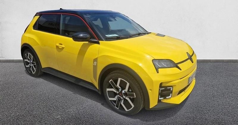 Begagnad Renault 5 E-Tech Techno 89 kW (122 HK) 2025