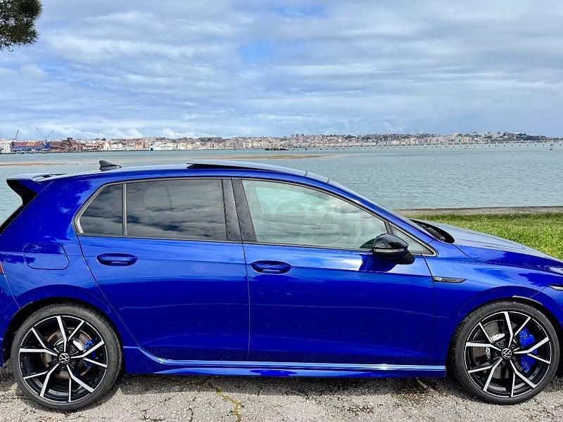 Usado VW Golf VIII R 320 CV (235 kW) 2021 Azul Berlina