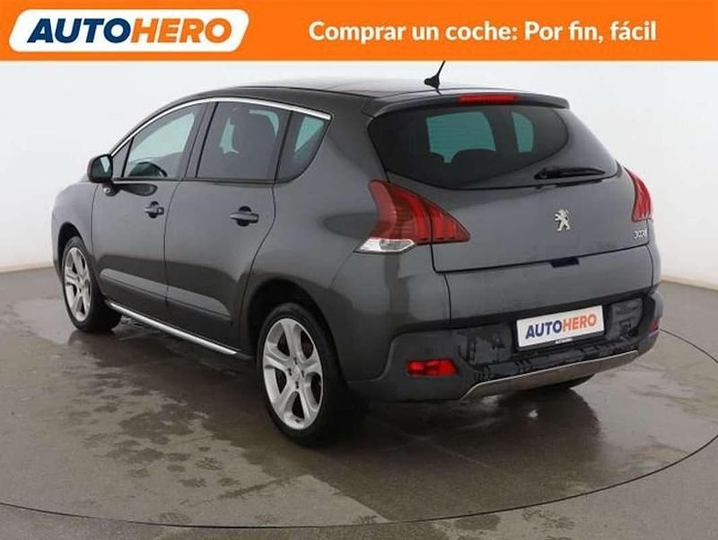 Usado Peugeot 3008 114 CV (83 kW) 2014 Gris Familiar