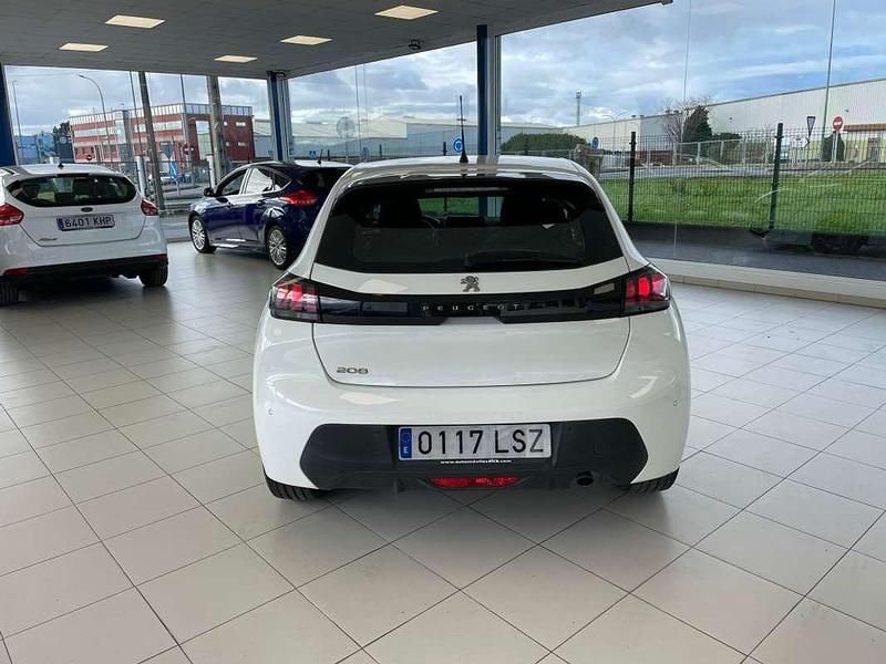 Usado Peugeot 208 Active 102 CV (75 kW) 2021 Blanco Utilitario