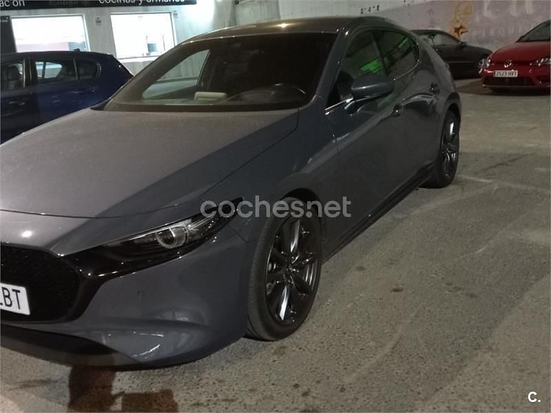 Gris / plata Usado 2019 Mazda 3 Berlina | 17.950 € (Precio justo) - Imagen 1/4