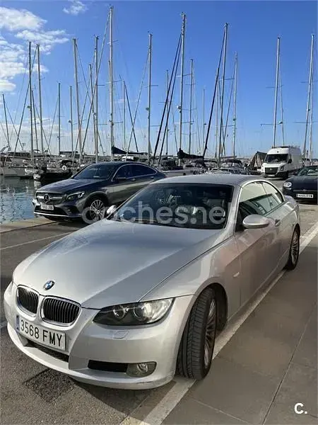 Usado BMW 325 218 CV (160 kW) 2007 Gris / plata Descapotable