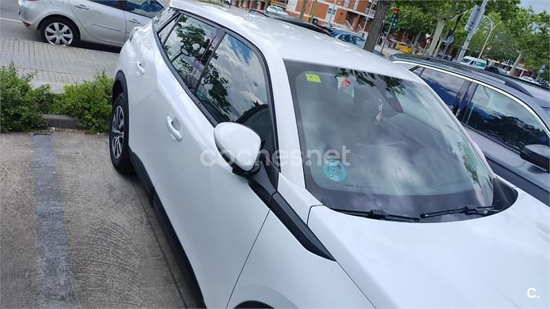 Usado Peugeot 2008 Active 100 CV (73 kW) 2020 Blanco SUV