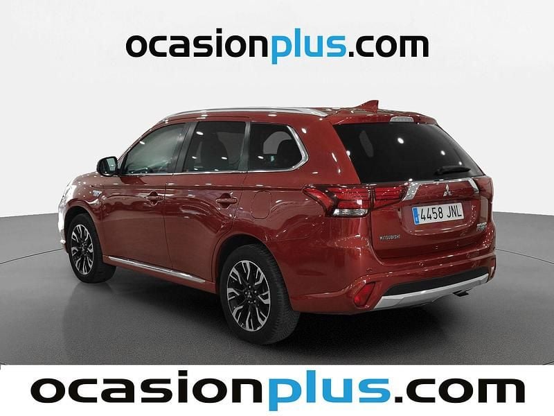 Usado Mitsubishi Outlander P-HEV 203 CV (149 kW) 2016 Rojo SUV
