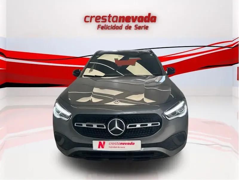 Usado Mercedes GLA200 150 CV (110 kW) 2020 Gris SUV
