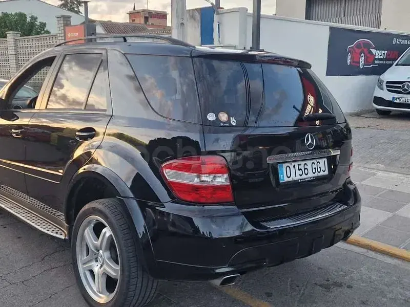 Usado Mercedes ML350 272 CV (200 kW) 2008 Negro SUV