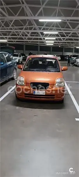 Usado Kia Picanto 61 CV (44 kW) 2007 Naranja Utilitario