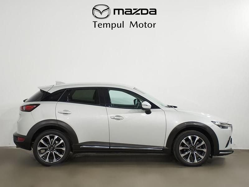 Usado Mazda CX-3 121 CV (88 kW) 2021 Polymetal gray m SUV