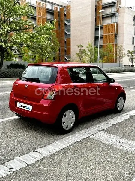 Usado Suzuki Swift GL 92 CV (67 kW) 2009 Rojo Utilitario