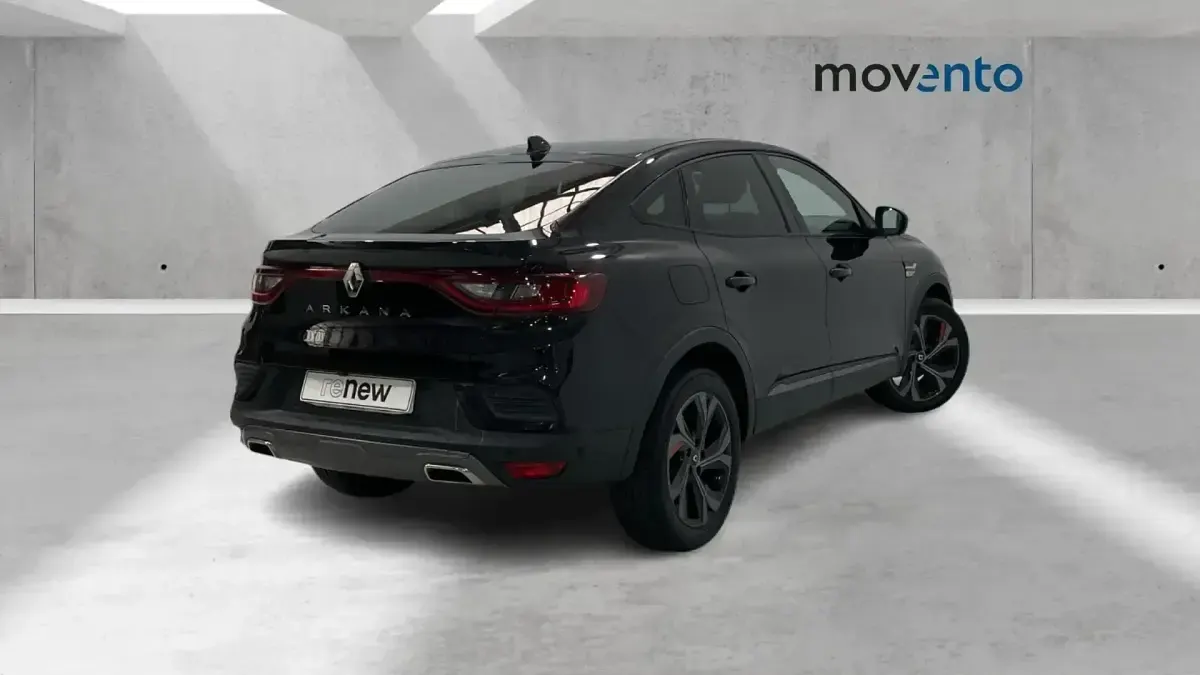Usado Renault Arkana RS Line 160 CV (117 kW) 2022 Negro SUV