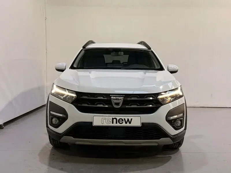Usado Dacia Jogger Expression 110 CV (80 kW) 2022 Blanco Monovolumen