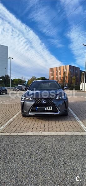Gris / plata Usado 2022 Lexus UX Business Edition SUV | 24.500 € (Buen precio) - Imagen 1/4