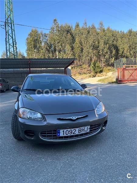 Marrón Usado 2001 Chrysler Sebring Berlina | 2300 € - Imagen 1/4