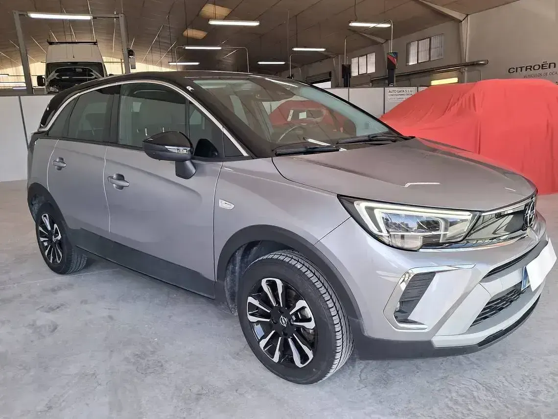Usado Opel Crossland Ultimate 130 CV (95 kW) 2024 Gris SUV