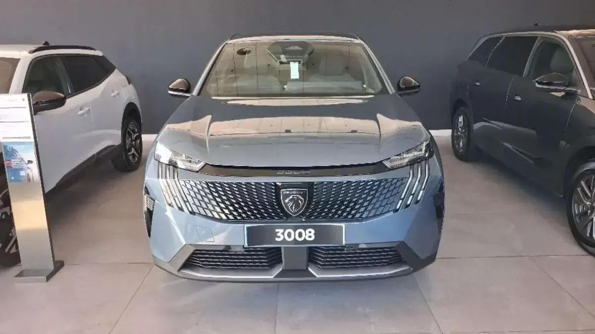 Nuevo Peugeot 3008 Allure 145 CV (106 kW) 2026 Azul SUV