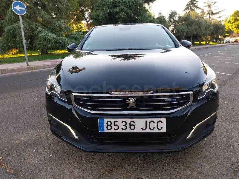 Usado Peugeot 508 Allure 150 CV (110 kW) 2015 Negro Berlina