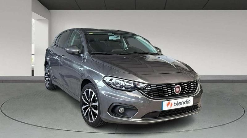 Usado Fiat Tipo Mirror 95 CV (69 kW) 2020 Gris Berlina