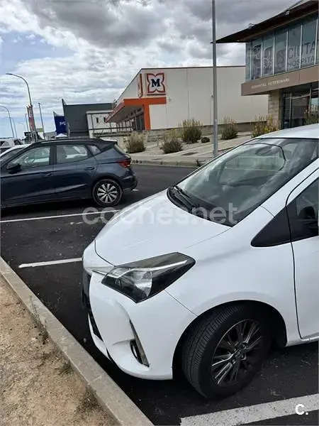 Begagnad Toyota Yaris City 69 HK (50 kW) 2018 Vit Sedan