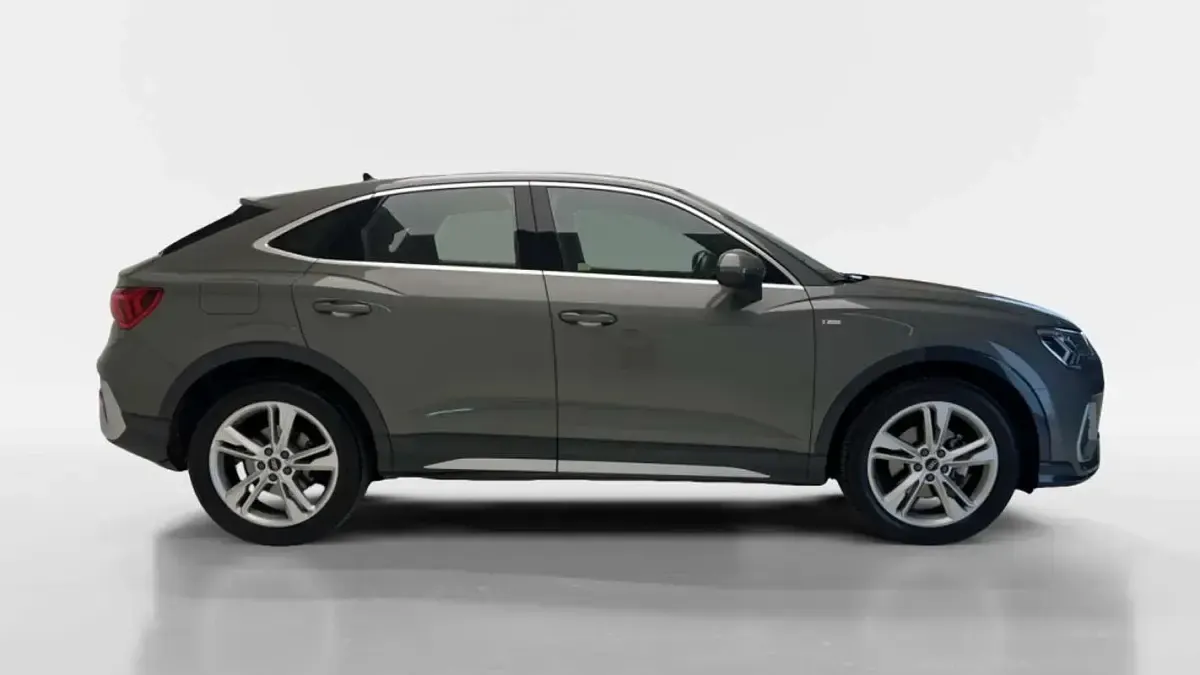 Usado Audi Q3 Sportback 150 CV (110 kW) 2023 Gris SUV