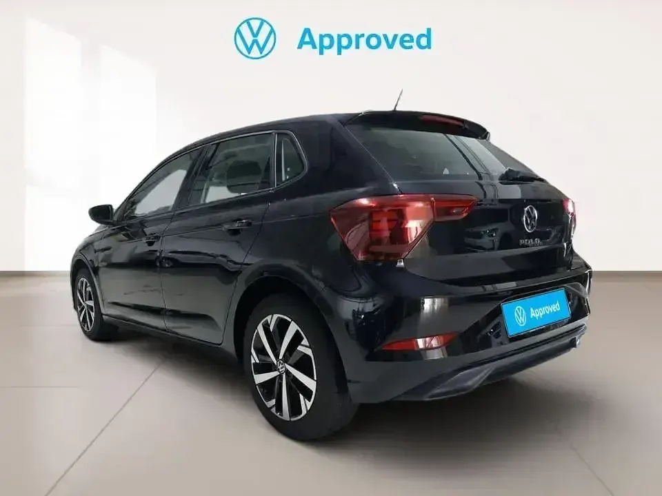 Usado VW Polo Life 95 CV (69 kW) 2022 Negro Berlina