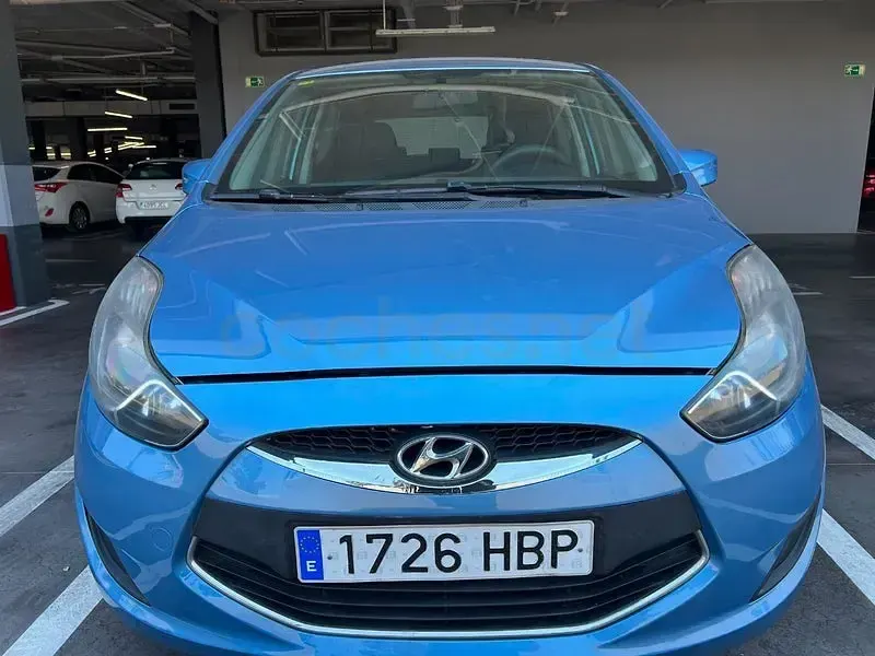 Usado Hyundai ix20 Comfort 77 CV (56 kW) 2011 Azul Utilitario
