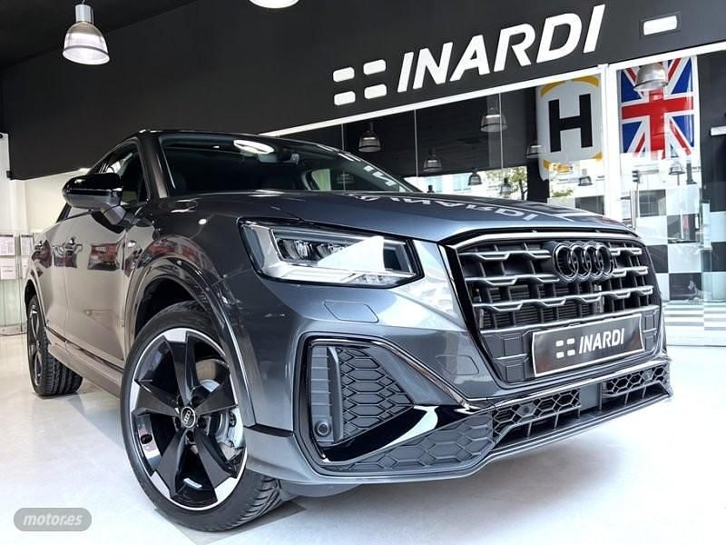 Gris Usado 2024 Audi Q2 Comfort SUV | 38.890 € (Caro) - Imagen 1/4